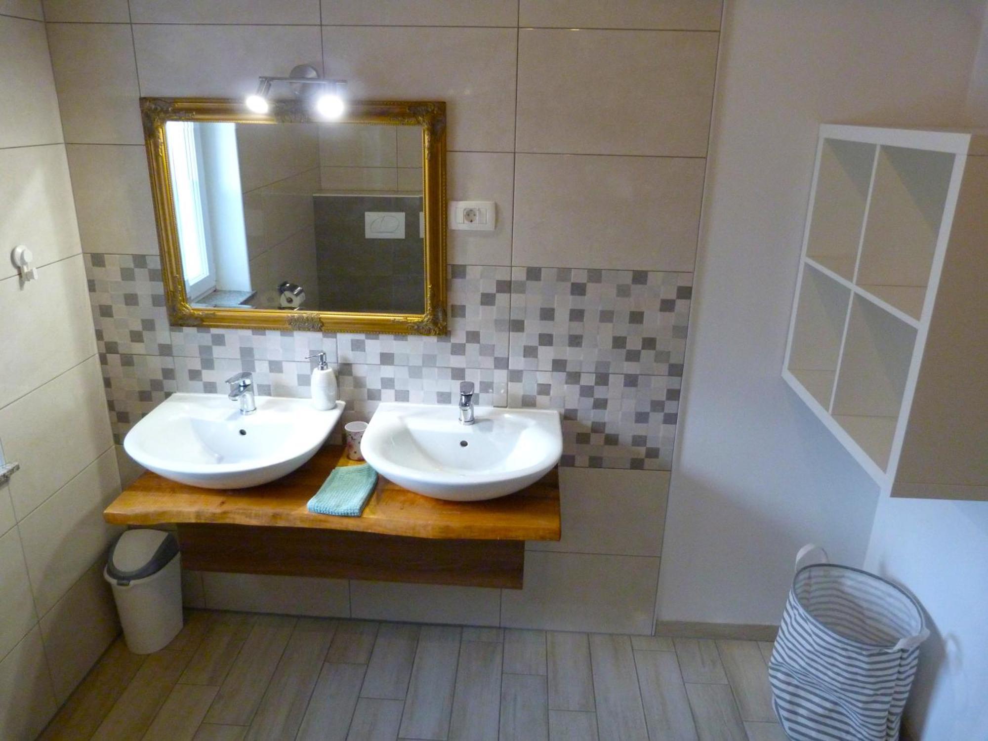 Hisasmihelka Apartment Kobarid Ngoại thất bức ảnh